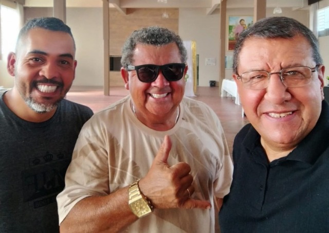 Foto notícia Projeto Som e Sol traz Homero Couto e Banda neste domingo no Largo Carlos Fetter