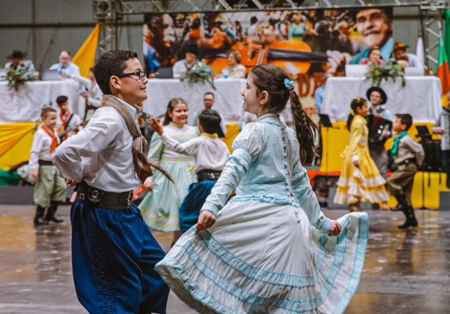 Foto notícia Farroupilha sediará o 1º Rodeio Artístico com três dias de tradição, dança, poesia, música e cultura gaúcha