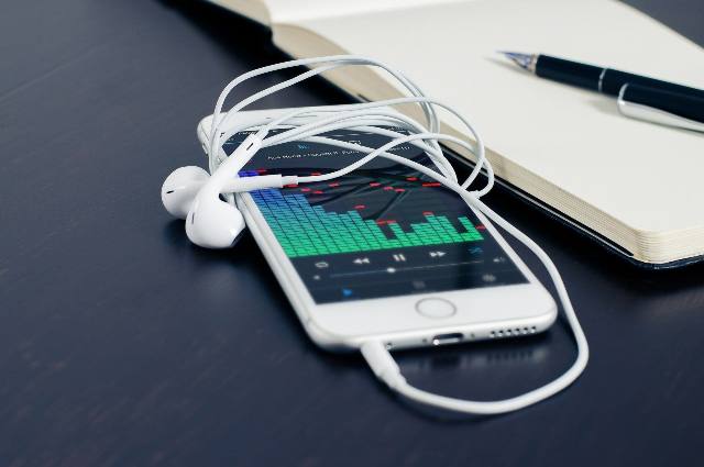 Foto notícia Estudo aponta que público prefere alugar música em vez de comprar